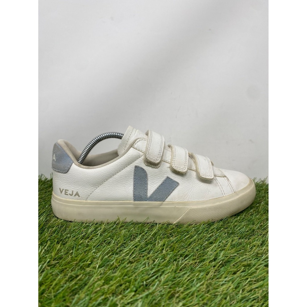 Veja Recife Womens Size 9.5 White Low Top Sneakers Leather Triple Strap Shoes